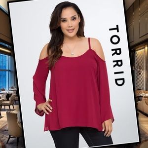 NEW 💋 TORRID Chiffon Trumpet Sleeve Cold Shoulder #TcslsRED7f
